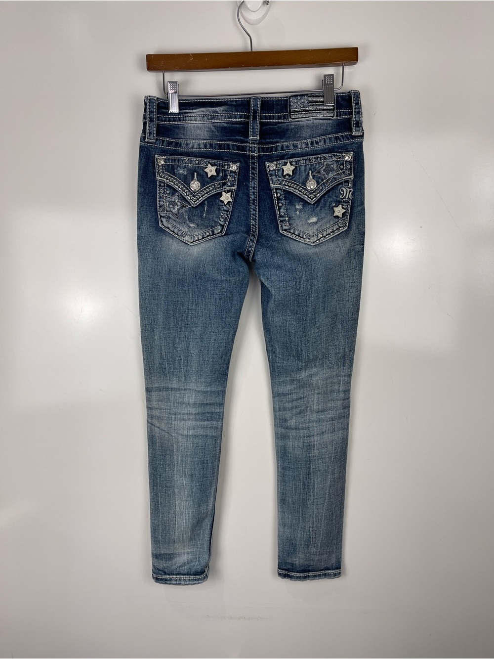 Miss Me Mid Rise Ankle Skinny Jeans Distressed Rhinestone Star Embroidered 26 - Picture 3 of 11